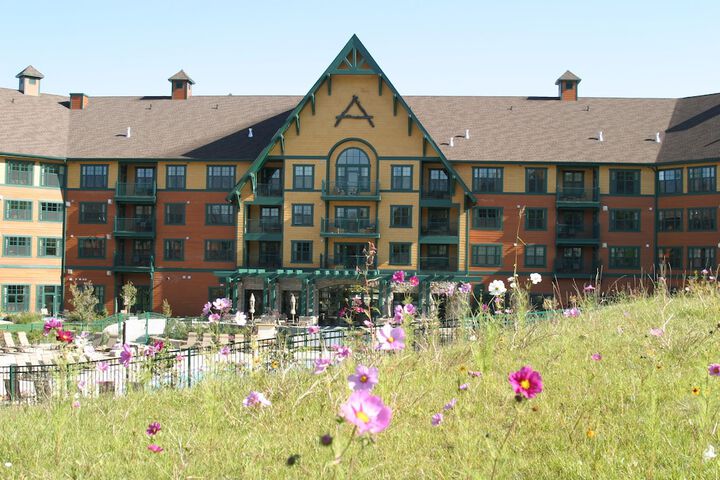 Hotel 3 of 117