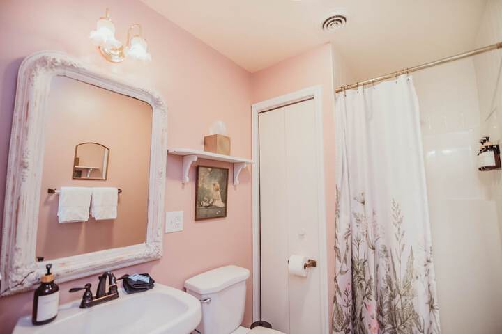 Room 42 of 60