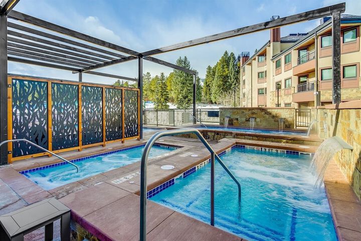 Hotel 7 of 39