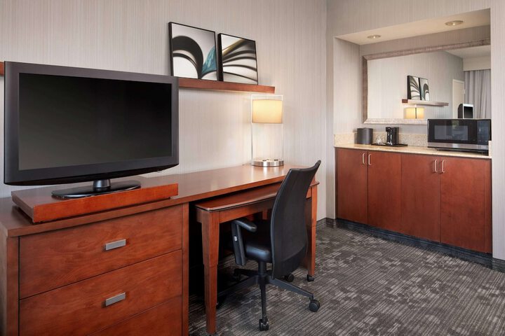 Room 12 of 27