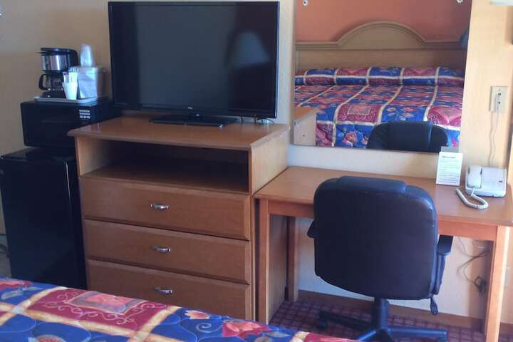Room 7 of 23