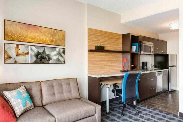 Room 35 of 49