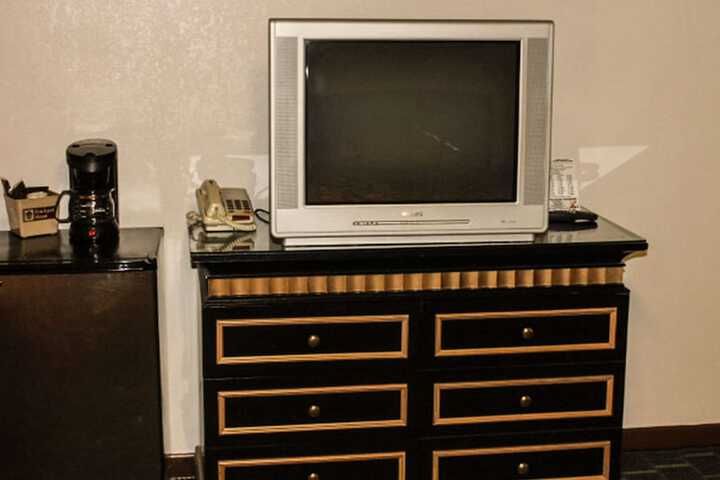 Room 21 of 27