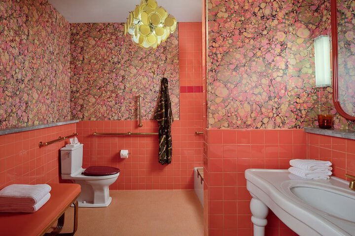 Room 11 of 51
