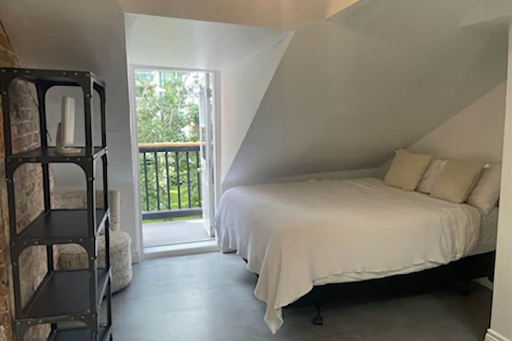 Room 55 of 133