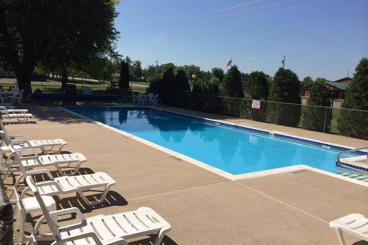 Pool 2 of 19