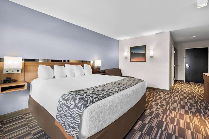 Microtel Inn & Suites by Wyndham Sweetwater