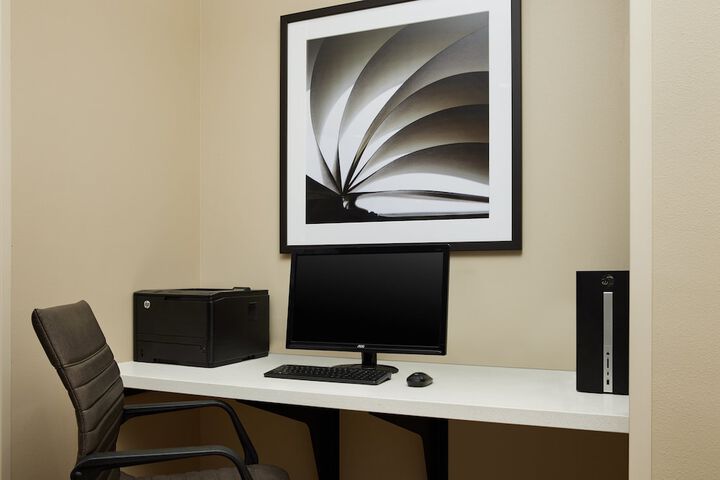 Candlewood Suites Valdosta Mall by IHG