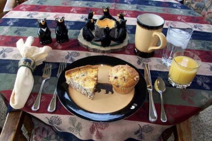 Dining 42 of 73