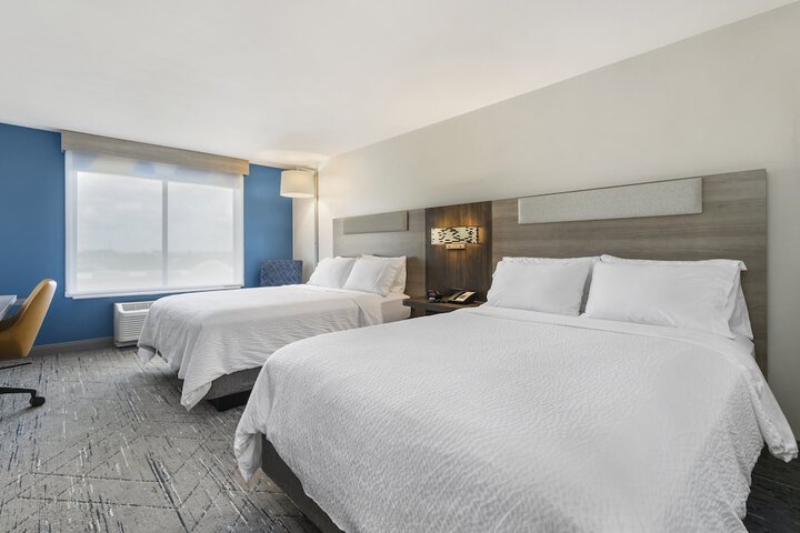 Room 43 of 78