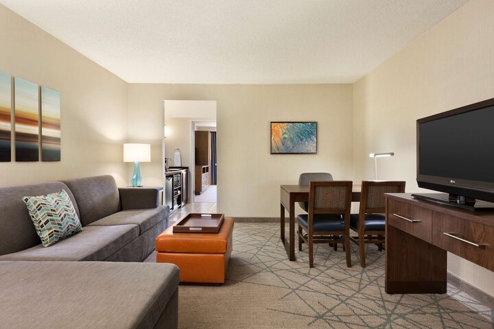 Room 21 of 43