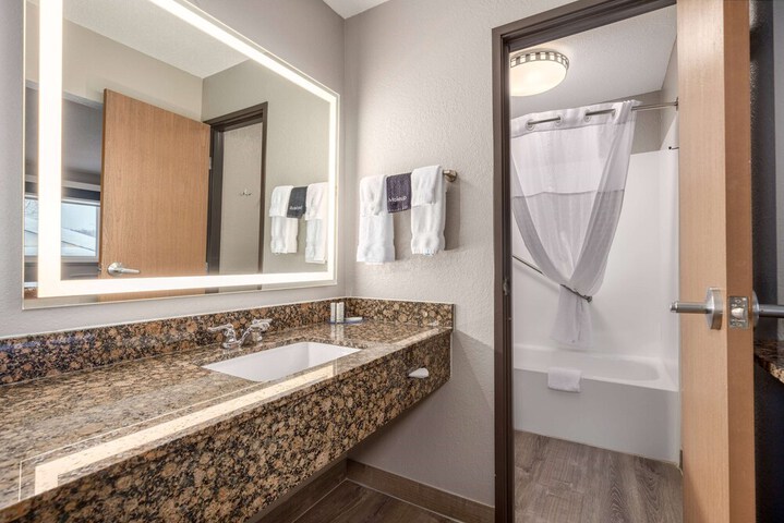 AmericInn by Wyndham New Richmond