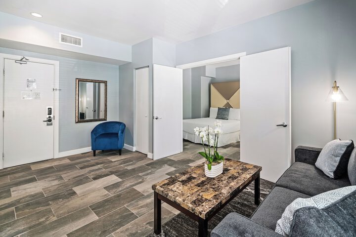 Room 32 of 55