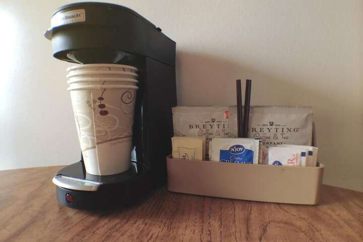 Breakfast/Coffee Service 36 of 40
