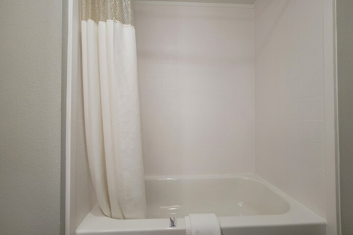 Room 21 of 40