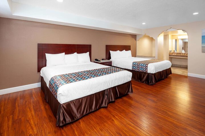 Room 8 of 23