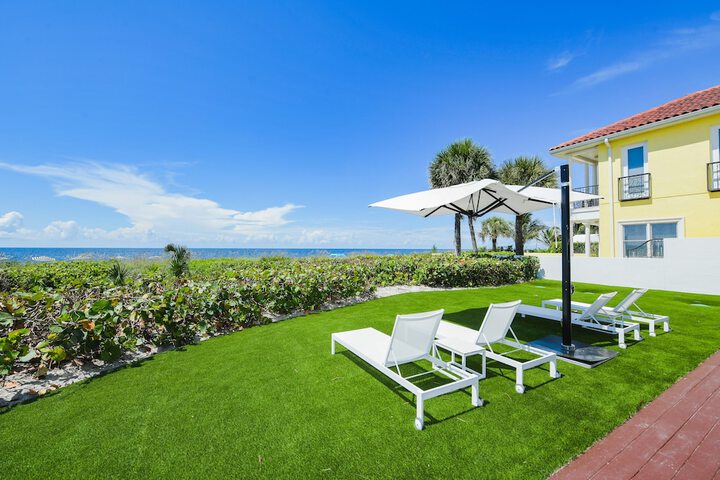 Casey Key Resorts - Beachfront