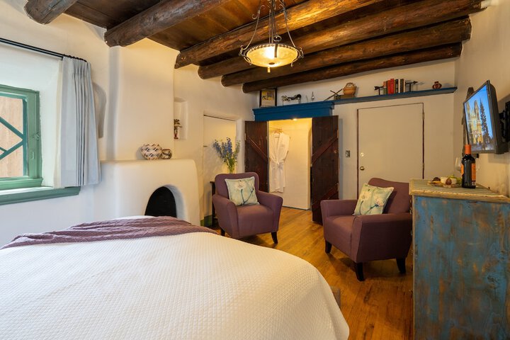 Room 7 of 84