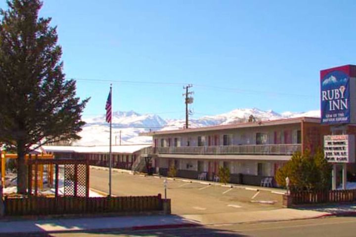 Hotel 7 of 36