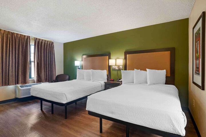 Room 20 of 33