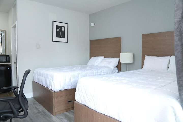 Room 25 of 36