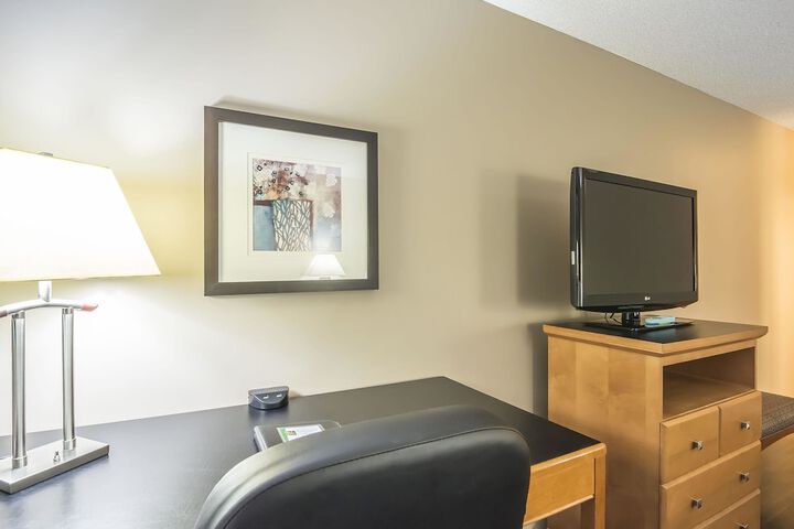 Room 15 of 62