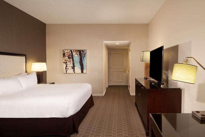 Room 53 of 103