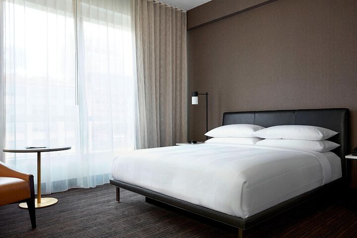 Room 48 of 86