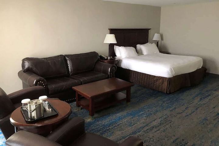 Room 3 of 7