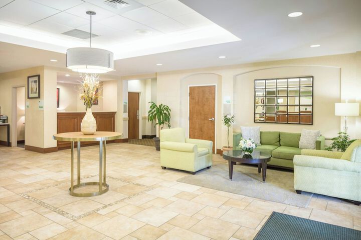 Holiday Inn Manchester Airport by IHG