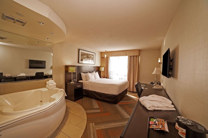 Room 12 of 49