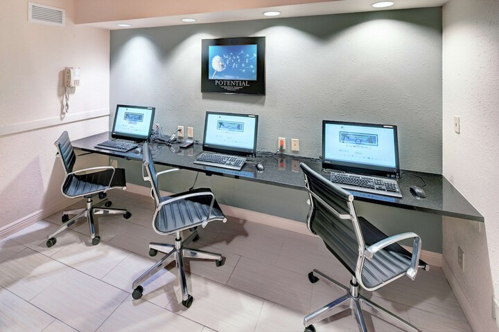 Business Center 42 of 42