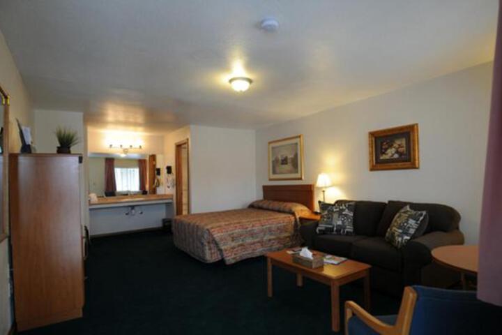 Legacy Inn