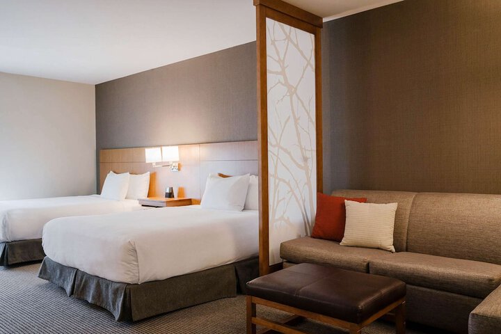 Hyatt Place Buffalo / Amherst