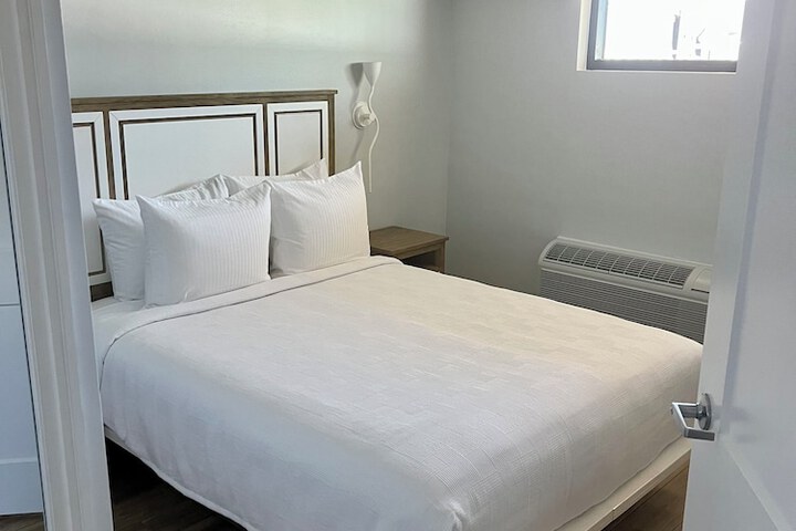 Best Western Plus Beach Resort