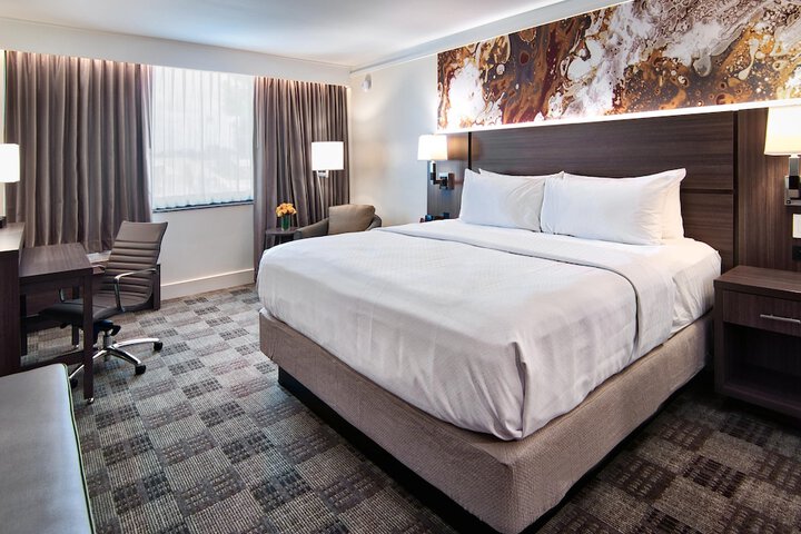 Crowne Plaza Executive Center Baton Rouge by IHG