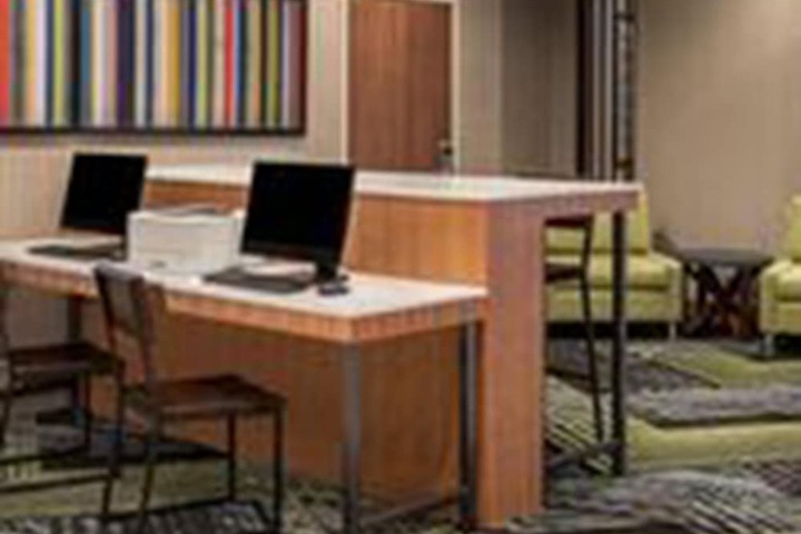 Business Center 39 of 39