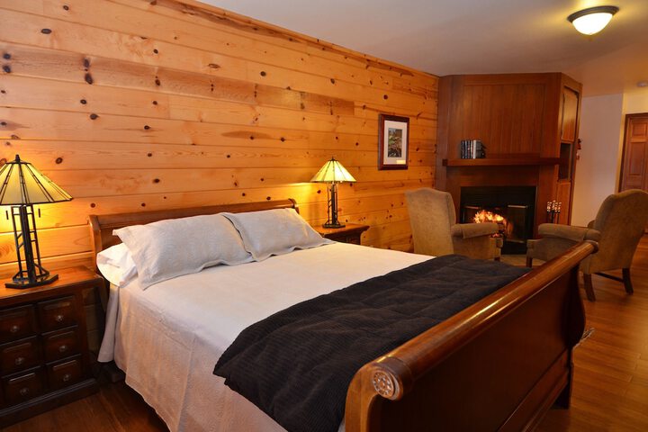 Room 40 of 87