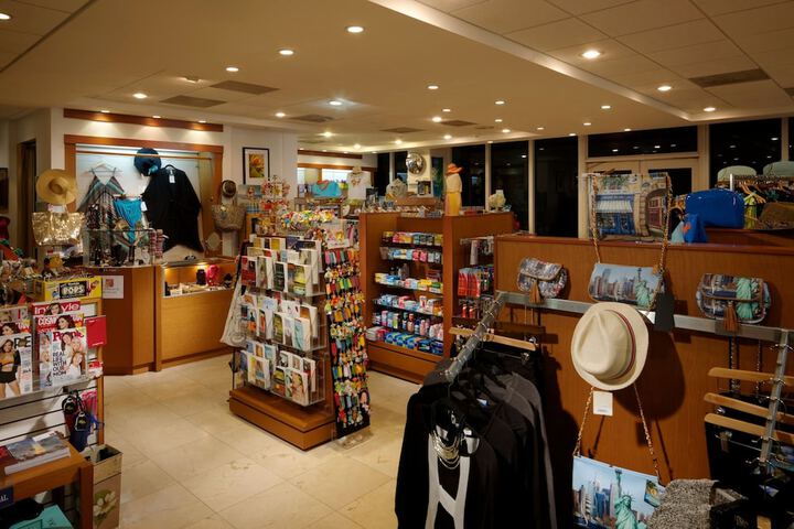 Gift Shop 125 of 127