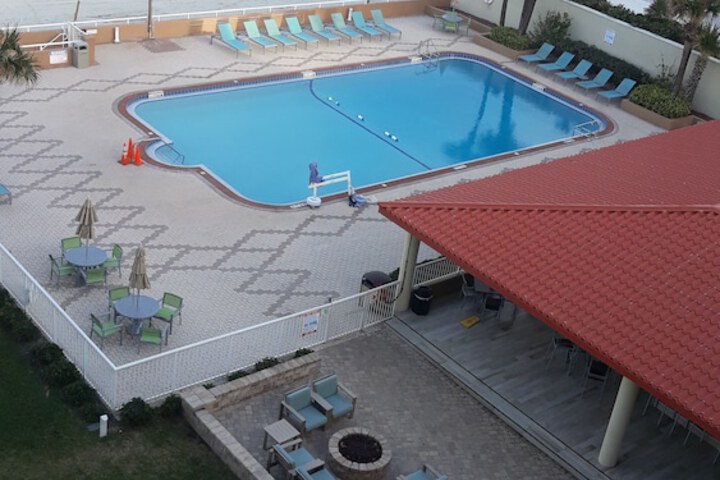 Hotel 4 of 75