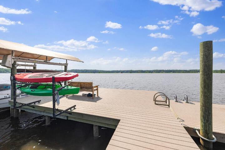 Chickahominy Riverside Guest Home by Williamsburg