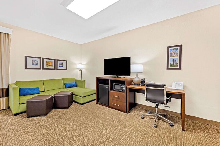 Room 50 of 72
