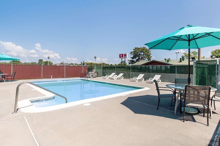 Pool 2 of 35