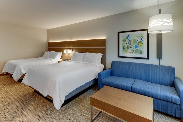 Room 32 of 75