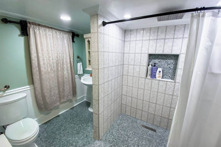Room 78 of 112