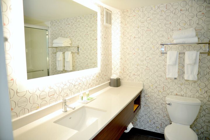 Room 19 of 39