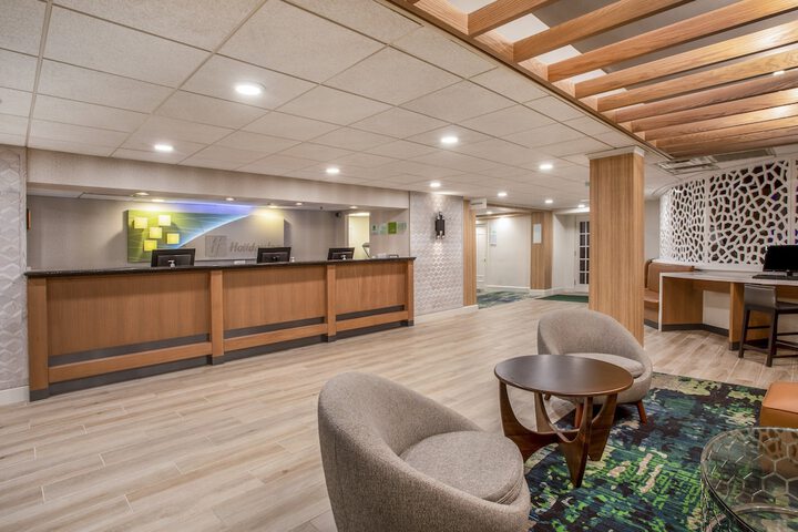 Holiday Inn & Suites Parsippany Fairfield by IHG