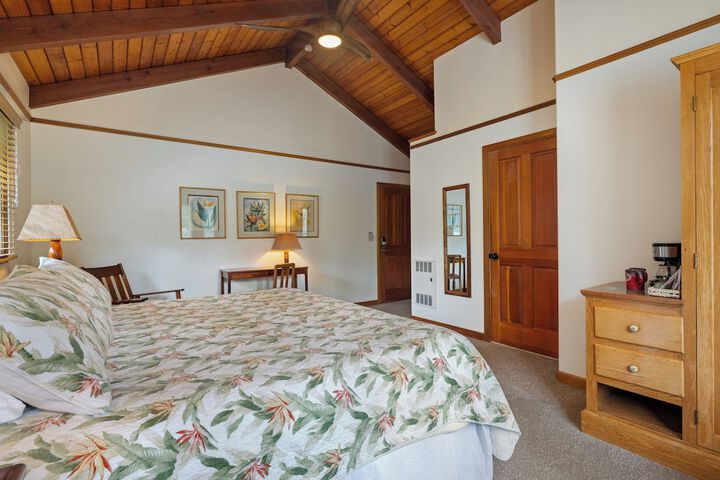 Kilauea Lodge and Restaurant