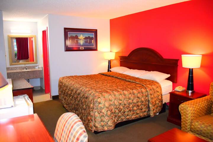 Room 12 of 20