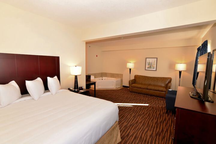 Room 72 of 106